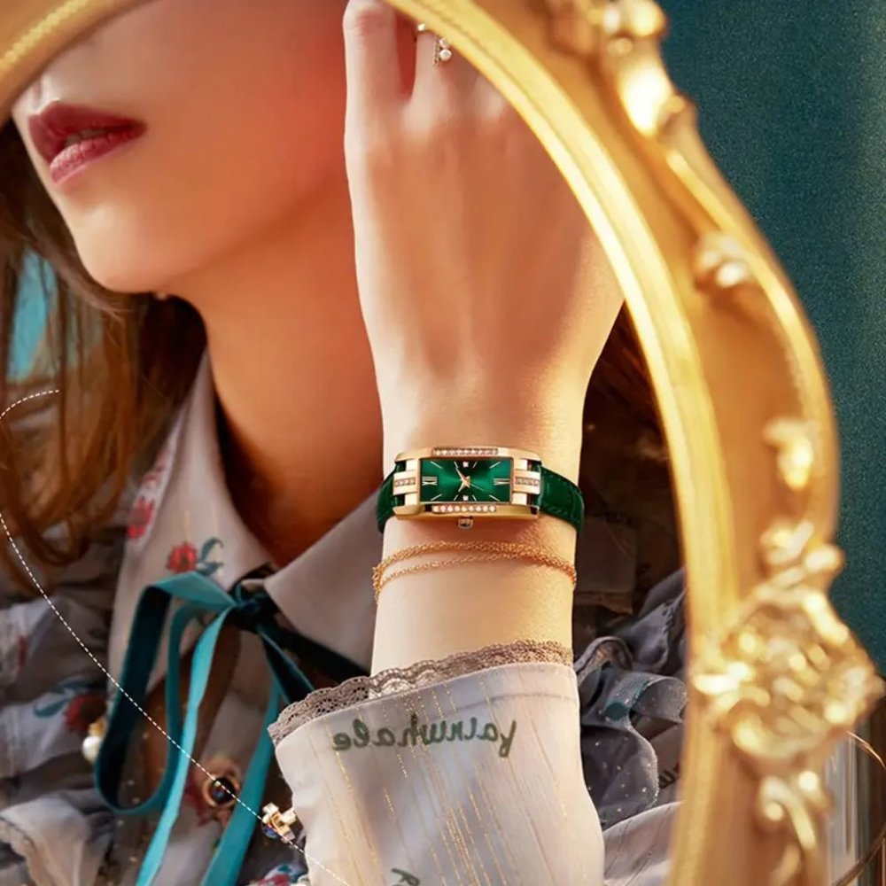 Vintage Rectangle Ladies Quartz Watch with Rhinestone, Roman Numeral Dial Green - Picture 5 of 5